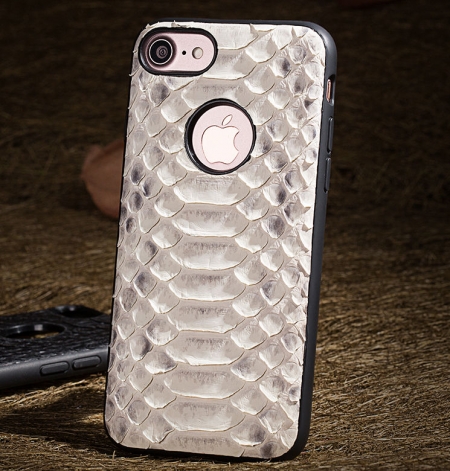 White-Snakeskin iPhone 7 Case / iPhone 8 Case