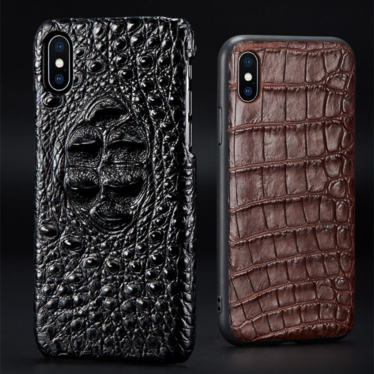 Classic Case for iPhone 15 Pro Max in Genuine Alligator