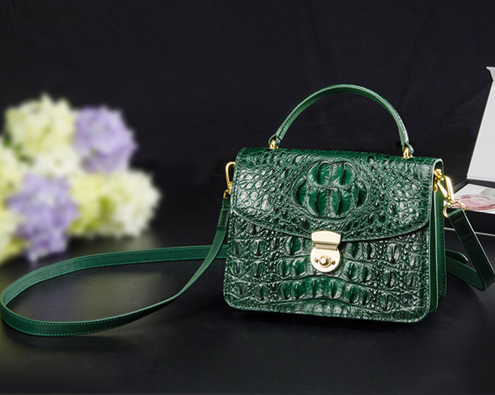 The best Valentine's Day gift for her - Alligator Purse