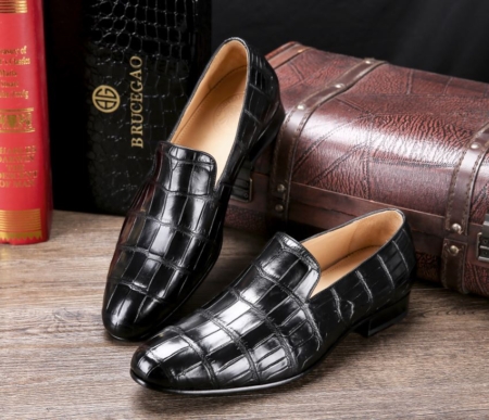 Handcrafted Men's Alligator Skin Slip-on Loafers Classic Business Shoes-Display