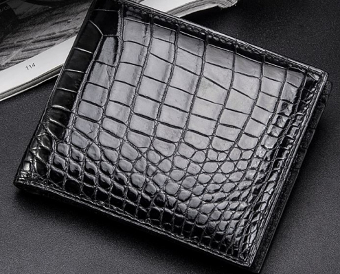Surprise your boyfriend with Crocodile Wallet and Alligator Wallet