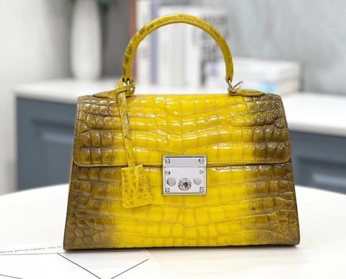 The Right Handbags for Women