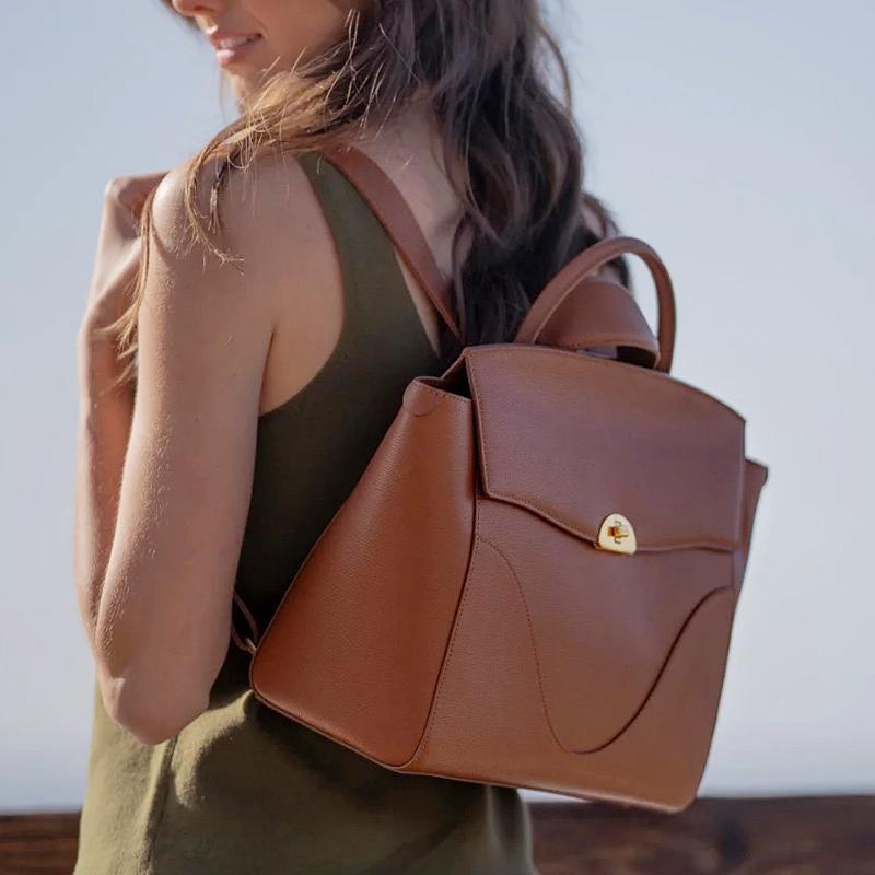 Leather backpacks have an elegant look