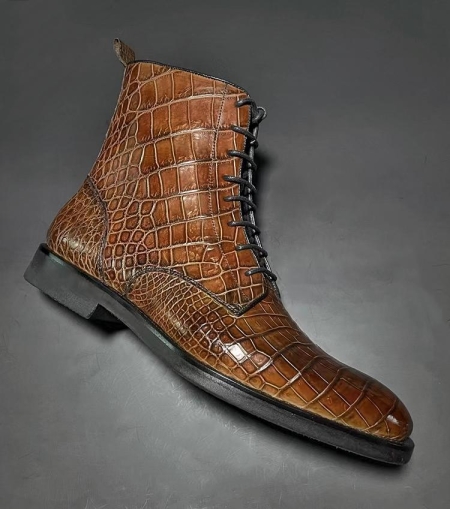 Stylish Alligator Leather Boots with Zipper-Brown