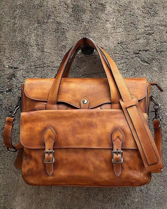 How to Wear A Messenger Bag