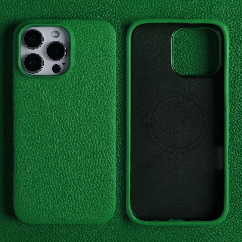 How Can Your iPhone Case Look Great with Different Accessories