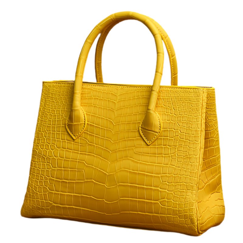 Consider to Pick the Right Leather Handbag for a Business Meeting