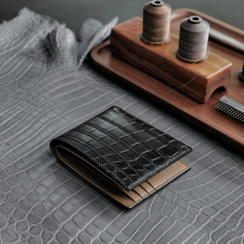 How to Choose the Right Leather for Your Bespoke Wallet