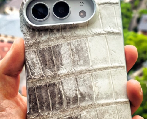 What Is the Best Material for an iPhone Duo Case? Crocodile or Alligator